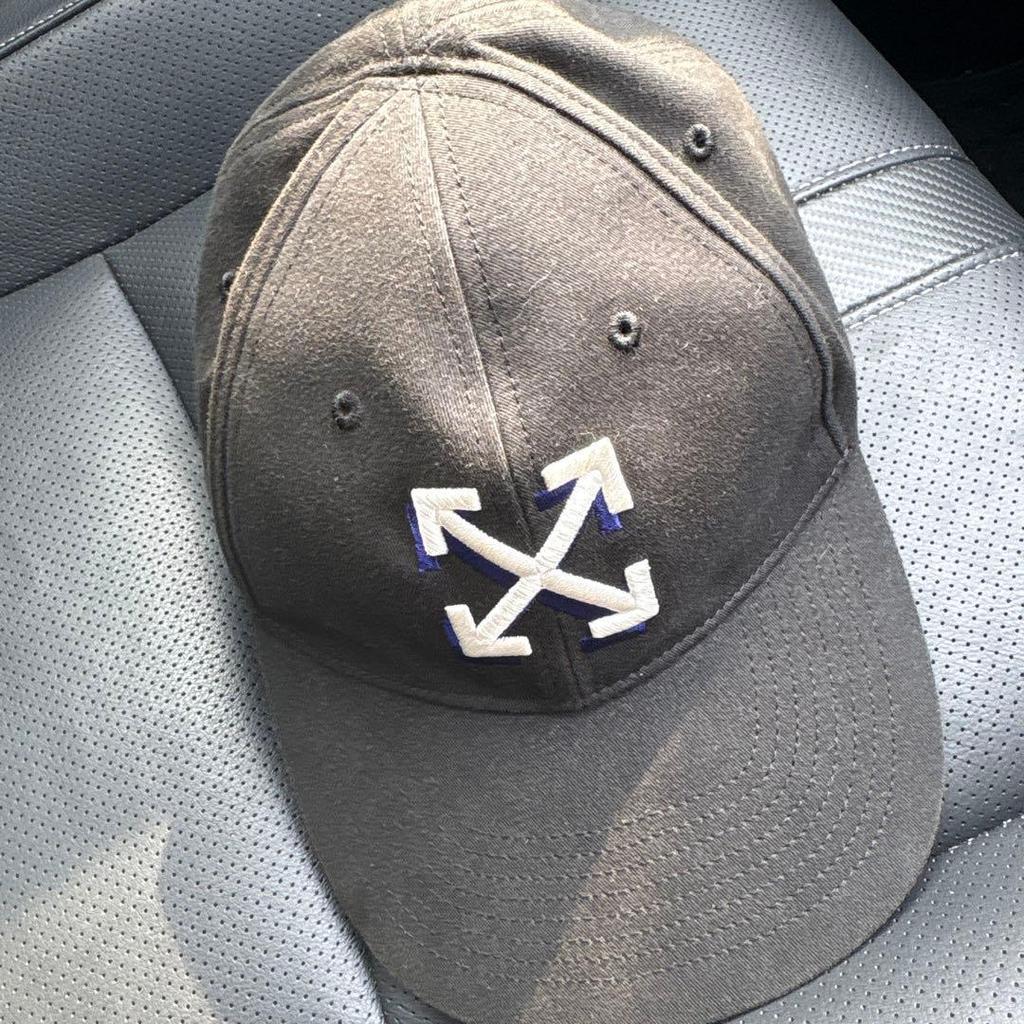 Used OFF-WHITE arrow logo cap