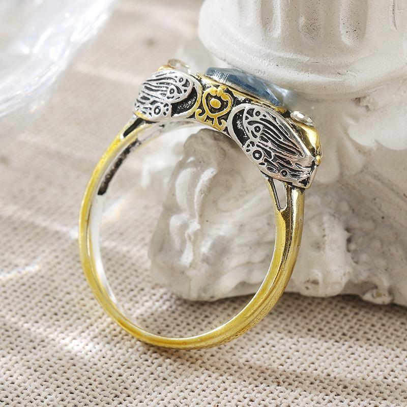 Vintage Handmade Butterfly with Blue Synthetic Zirconia Two Tone Ring Women's Elegant Exquisite Banquet Anniversary Fine Jewelry