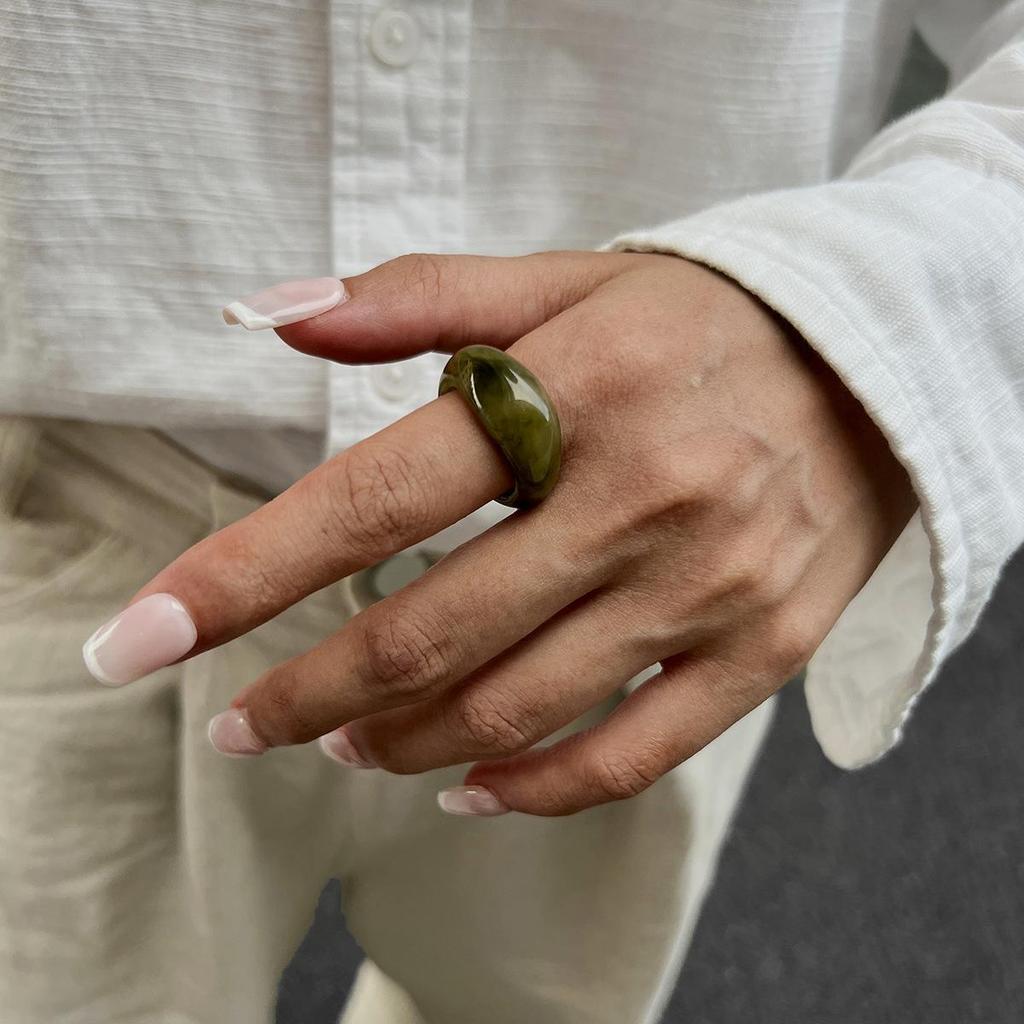 Korean Simple Transparent Color Resin Rings Niche Retro Stacked Curved Acrylic Geometric Oval Wide Ring Charm Trendy Irregular Fashion Jewelry