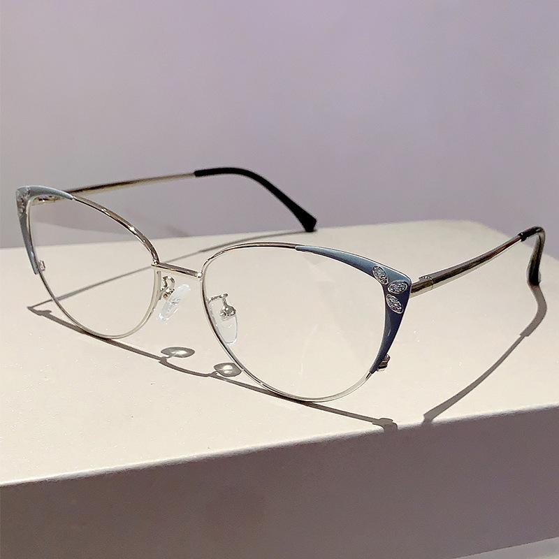 Vintage Cat Eye Glasses Women Anti Blue Light Optical Metal Diamond Luxury Designer Myopia Prescription Eyewear Frame
