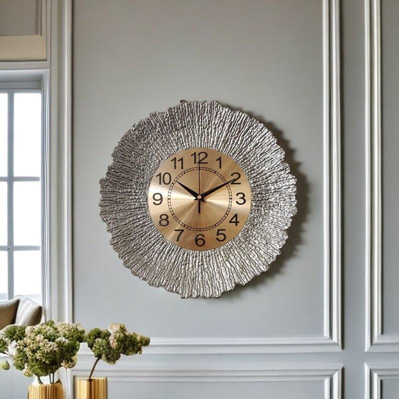 

Large Gold Wall Clock 12 Inch, Silent Non-Ticking Round Metal, Modern Simple Decor for Living Room Bedroom Office, Luxury серебряный