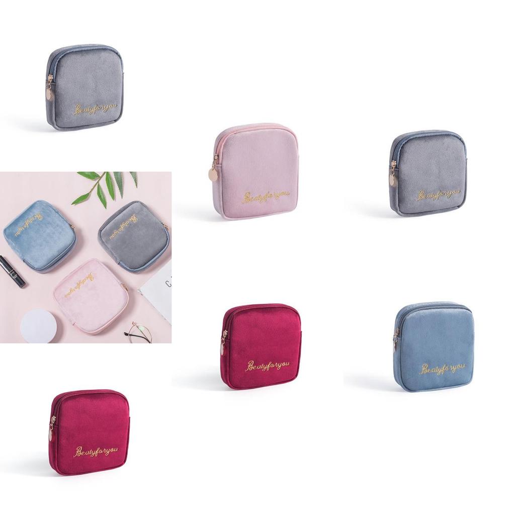 Portable Plush Sanitary Napkin Storage Bag Modern Minimalist Style Travel Organizer