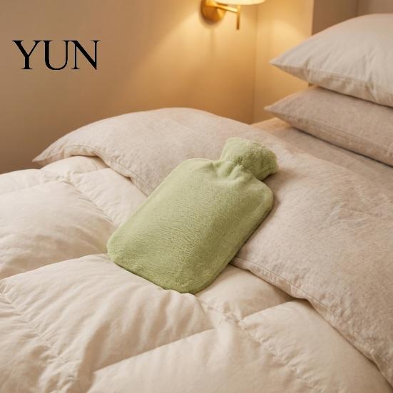Lightweight Hot Water Bag PVC Bottle with Plush Cover, 1000/2000ML Leakproof Bag, 2000ML Cold Compress Pouch for Shoulder, Back, Hand, Legs,
