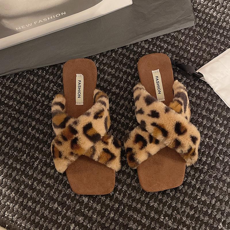 New Retro Cross-haired Outer Slippers Spring and Autumn Casual Versatile Gentle Leopard Print Flat-bottomed Hairy Slippers