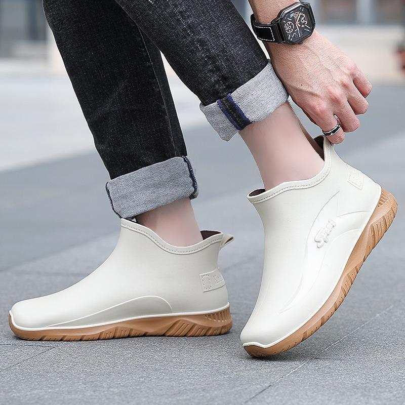 Winter velvet sports version short rain shoes men's fashion outer wear men's non-slip rubber shoes fishing men's warm water shoes