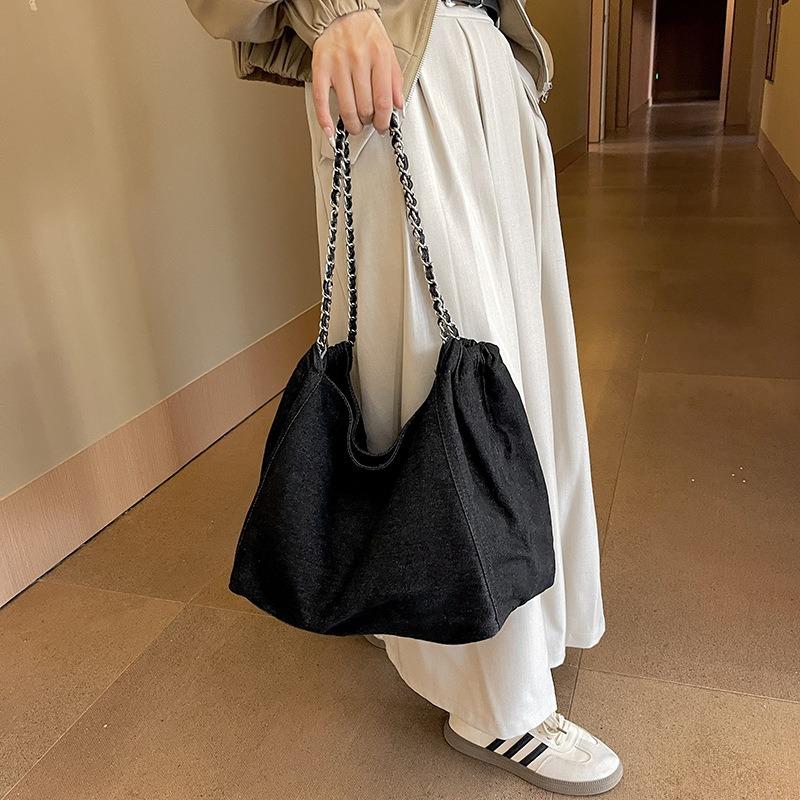 Large capacity denim bag women's lightweight new college student class shoulder bag chain tote bag
