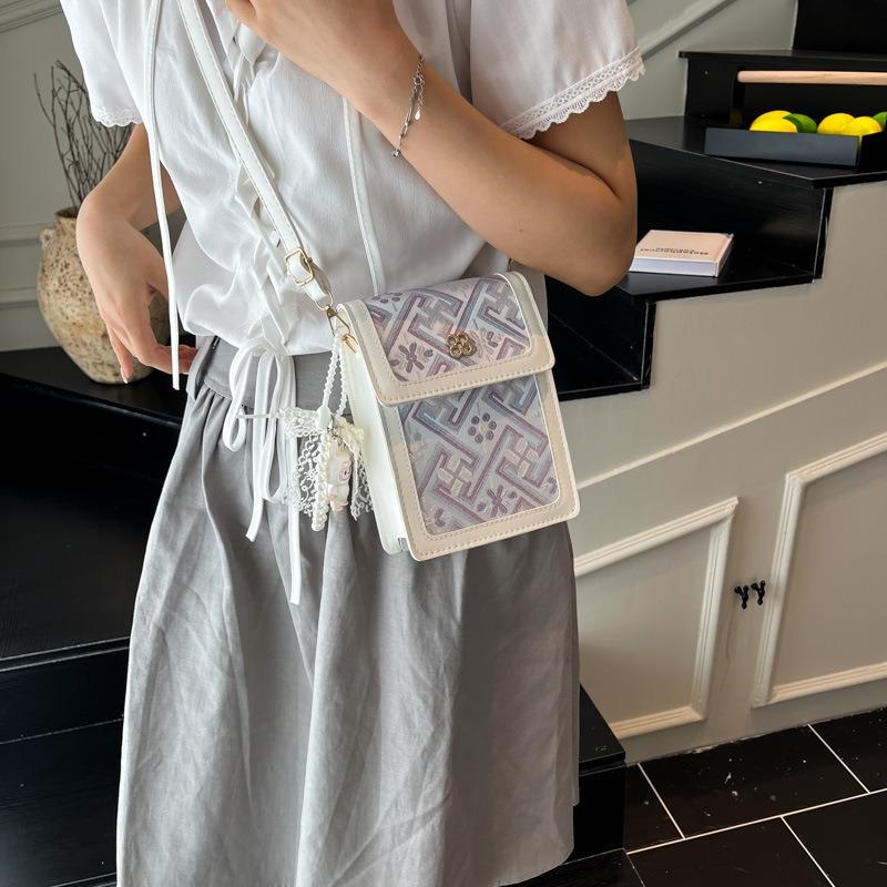 Summer Portable Niche Bag Women's Bucket Bag New Sweet and Exquisite Commuter Shoulder Messenger Bag