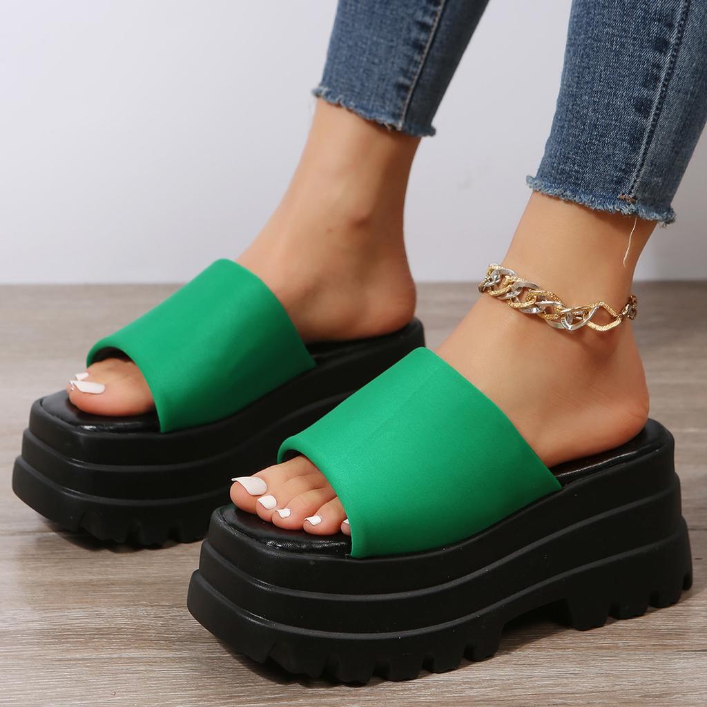European and American Spring and Summer New Fashion Muffins and Thick-soled Large-size Slippers Women's Head Waterproof Table One-word Drag