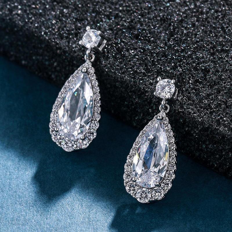 

High-grade Copper Inlaid Zircon Earrings, Elegant Temperament Women s Stud Earrings, Cross-border Bride Earrings, High-end Accessories