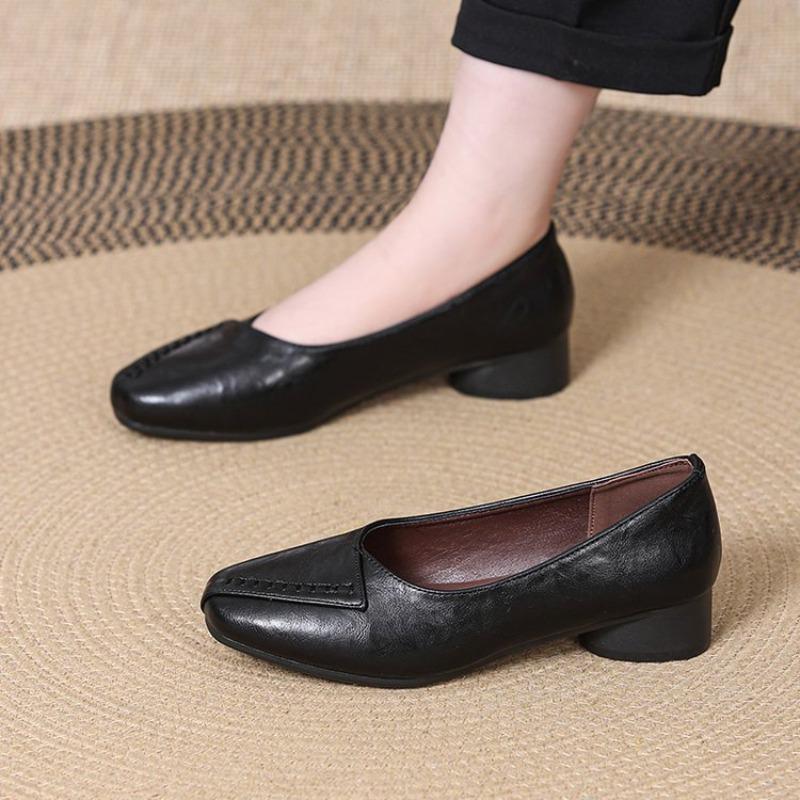 Soft Leather Shallow Mouth Single Shoes Women's Autumn Simple New Soft Sole Thick Heel Retro Comfortable Casual Shoes