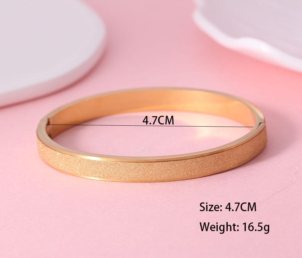 Европейский и американский стиль Блестящий песок Нержавеющая сталь Браслет с простым золотым тонким кольцом - Титановая сталь Женские украшения 18K золотой