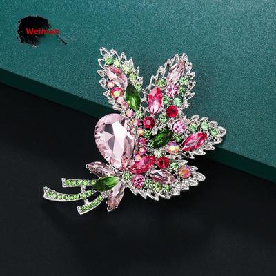 Elegante florale Diamantbrosche - Übertriebenes Schal-Accessoire im europäischen und amerikanischen Stil für Damen
