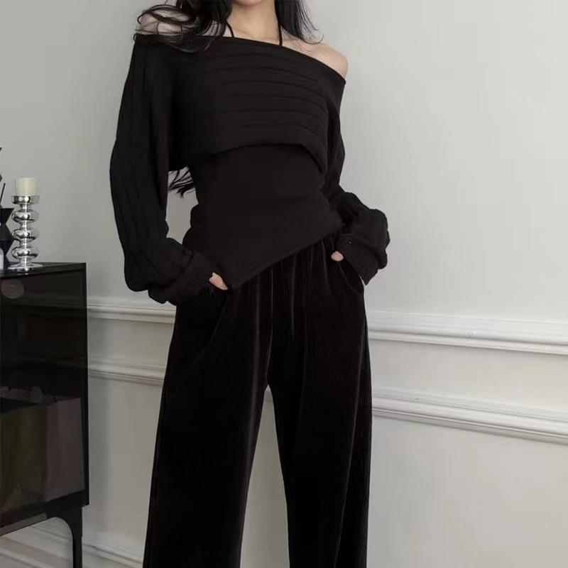 Design sense one-word neck sweater women's two-piece set autumn and winter new sexy off-the-shoulder temperament knitted sweater women