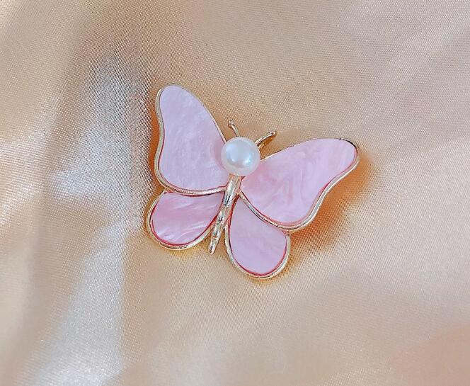 Fashionable Butterfly Shell Pearl Brooch, Anti-exposure Pin for Women, Metal Button To Fix Clothes, Wedding Party Gift