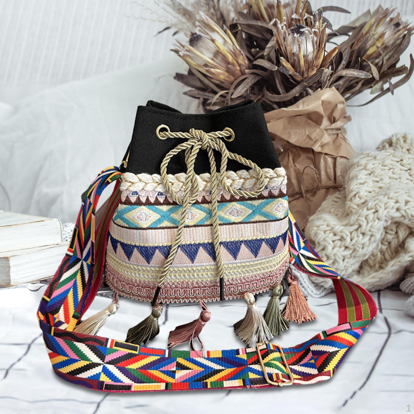 

Стильная женская сумка через плечо с регулируемым ремешком для повседневного использования