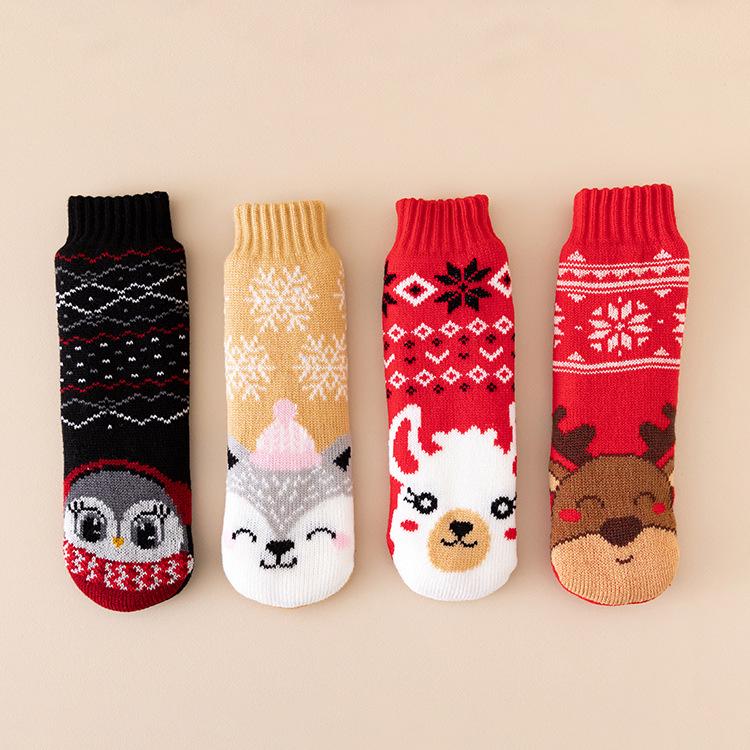 

Cartoon Cute Christmas Coral Fleece Floor Socks: Warm, Seamless, Skin-Friendly, Slim Fit Pants One size