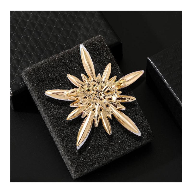 Fireworks brooch, European and American personality style, star colored diamond flower brooch, women's fashionable alloy diamond chest flower