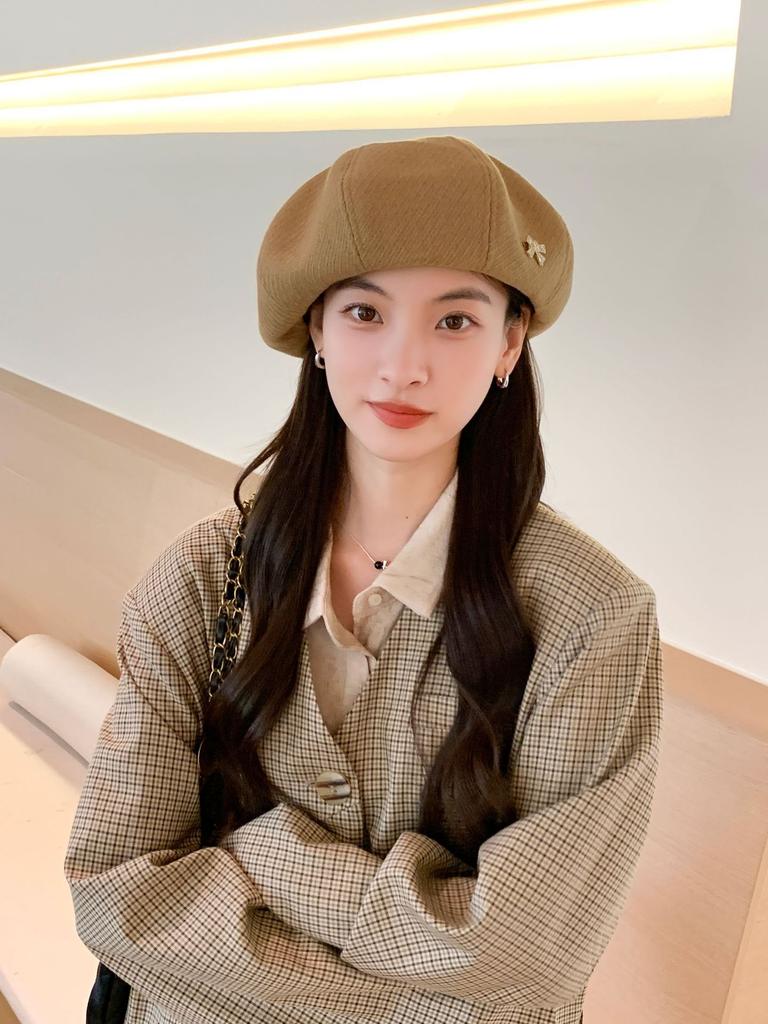 Cloud large version beret hat women's autumn and winter literary and retro painter hat splicing dome showing face small pumpkin hat