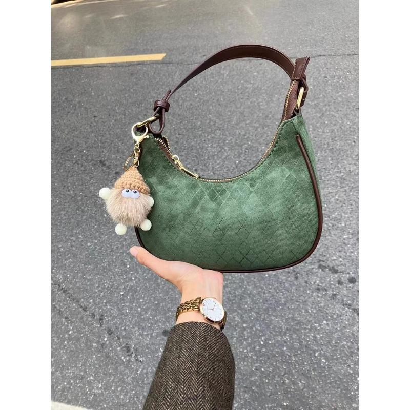 

Сумка для весны и лета, сумка подмышкой, женская, высокого качества, чувство нишевой моды, сумка через плечо bag + pendant зелёный