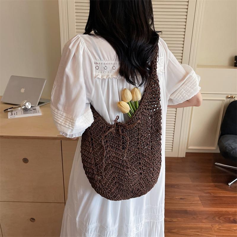 Large Capacity Hollow Knitted Bag Women's Summer New Versatile Shoulder Bag Woven Commuter Tote Bag