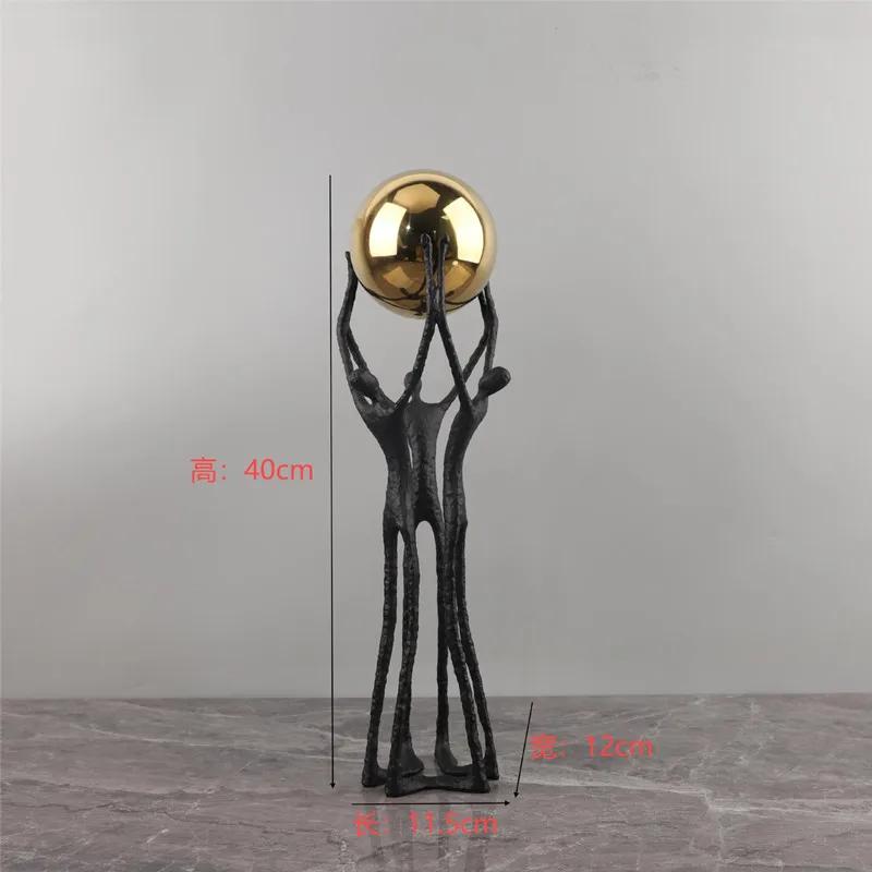 Creative Black Cast Iron Figure Sculpture, Holding a Silver Ball, Desktop Decoration Ornaments, Metal Crafts, Home Decoration