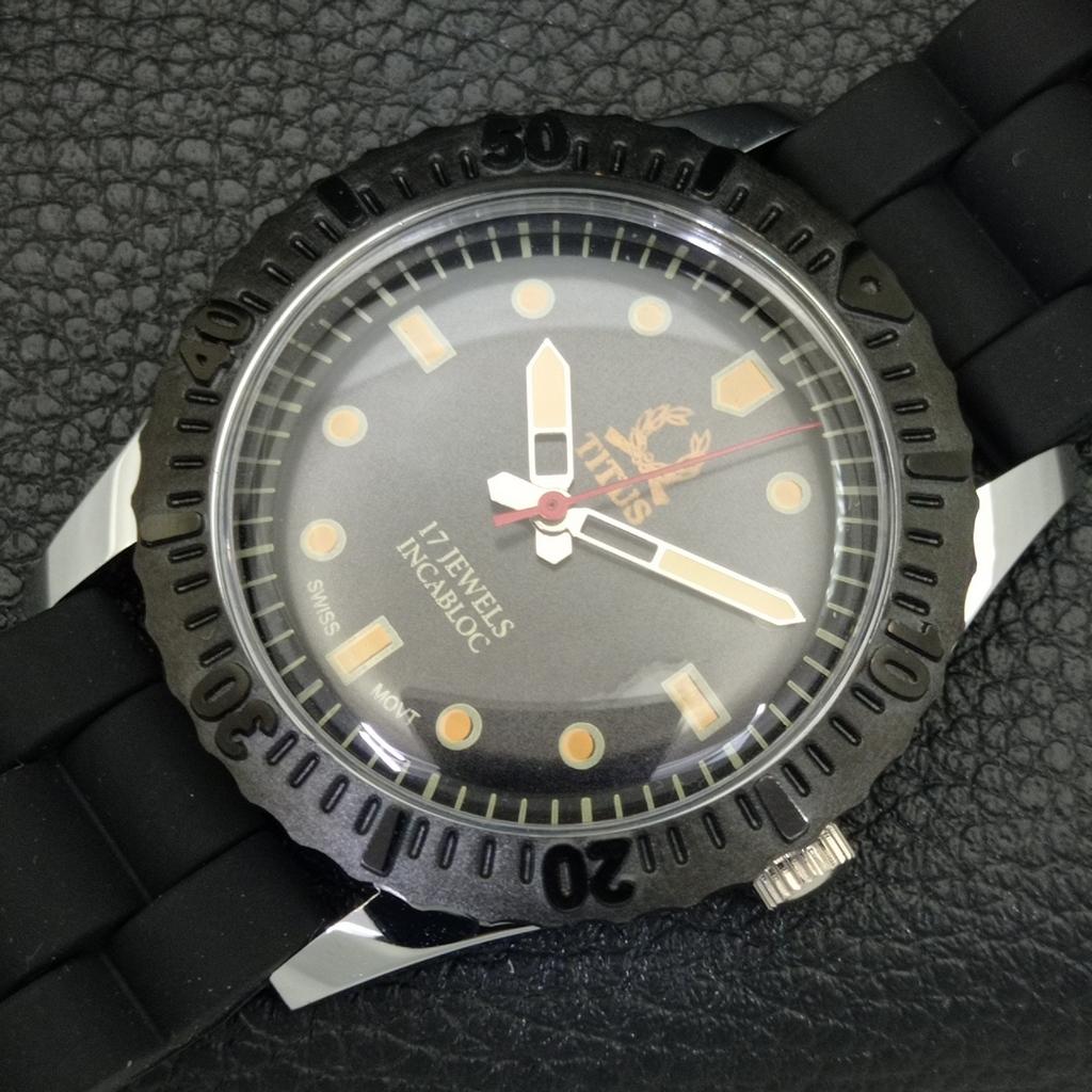 HAND-WINDING VINTAGE TITUS SWISS MENS TURNABLE BEZEL BLACK DIAL WATCH A700215-5 R202-a700215