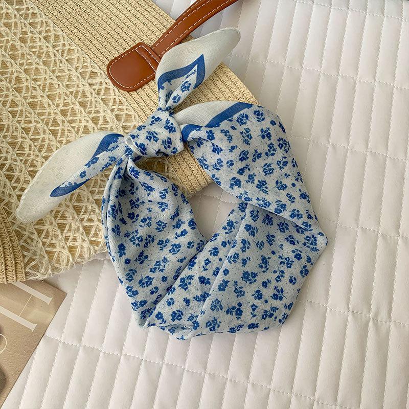 New temperament advanced sense neck cotton and linen silk scarf women's Korean lazy style versatile brown series small square scarf