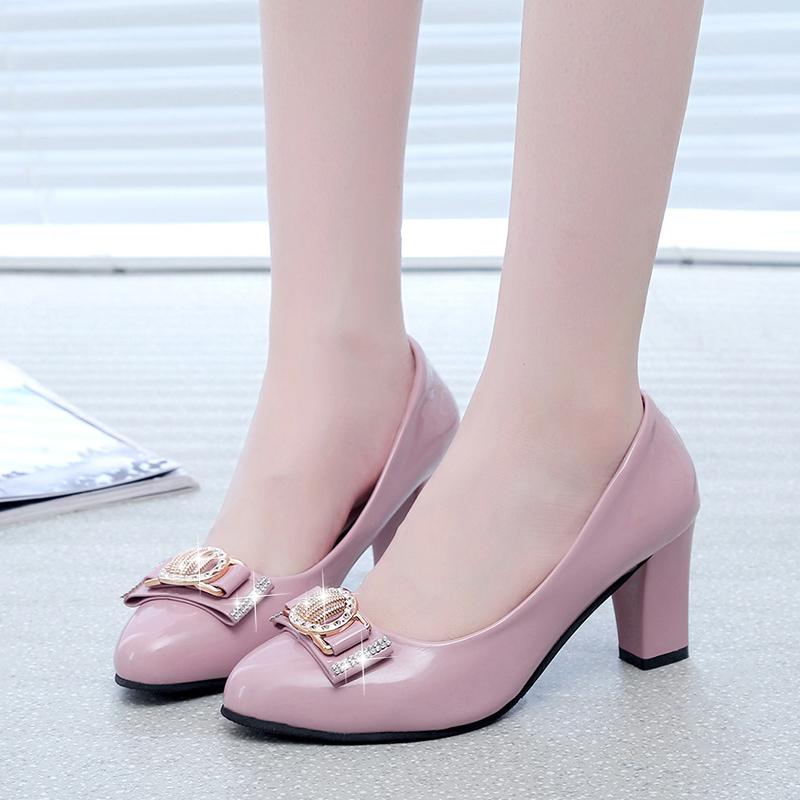 2025 New Zapatos De Mujer Fashion Sweet White Patent Leather Office Career Square Heel Shoes for Women Lady Casual Shoes