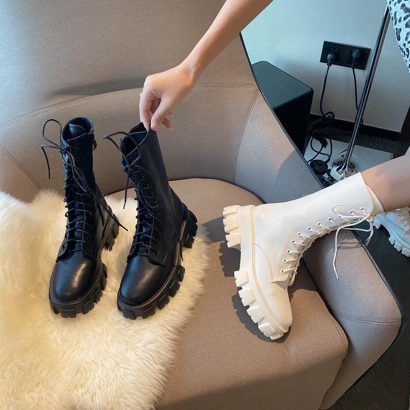 

Белые ботинки Мартин Женские Легкие ремешки Приливные ботинки На толстой подошве Полусапоги Универсальные женские ботинки 35 белый