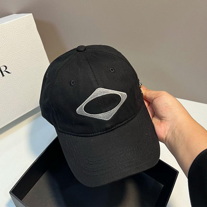 Korean Tide Brand Niche Design Rhombus Logo Baseball Cap Casual Couple Street Style Cap Ins
