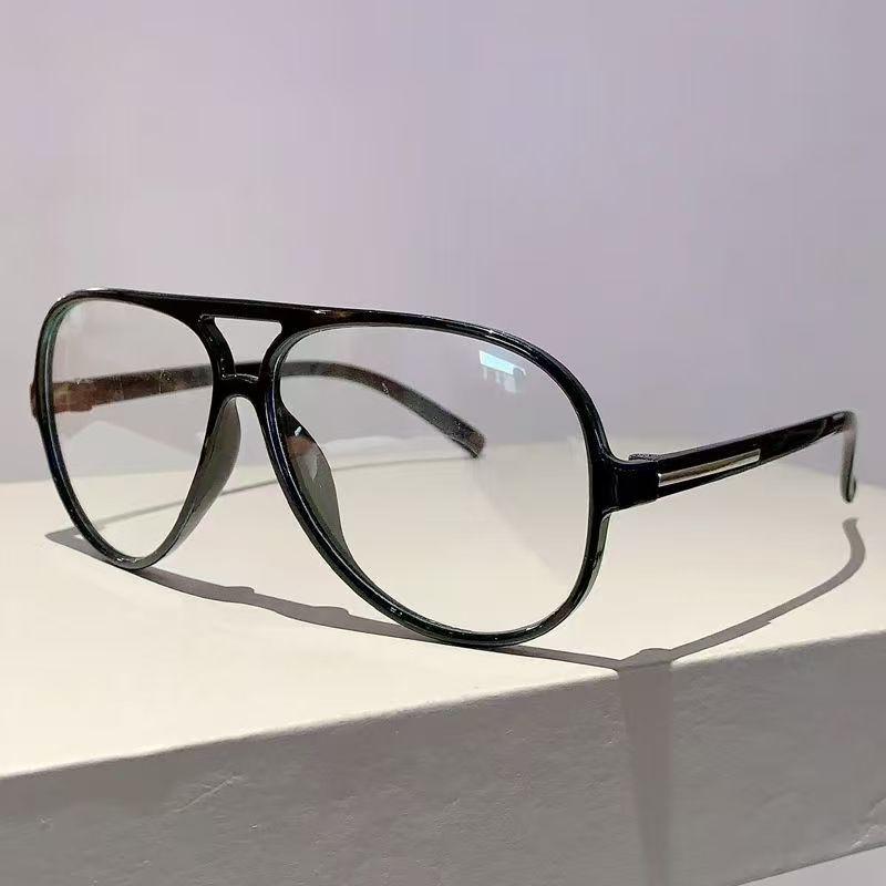 Vintage Woman Oval Shape Sunglasses Brand Designer Sun Glasses Trendy Street Shoot Shades Eyewear Uv400