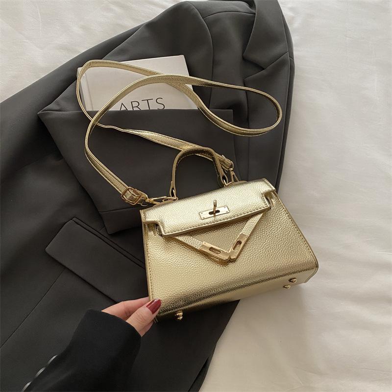 Autumn Small Bag Women's New Trendy Women's Bag Small Square Bag Shoulder Bag Fashionable Personalized Portable Messenger Bag