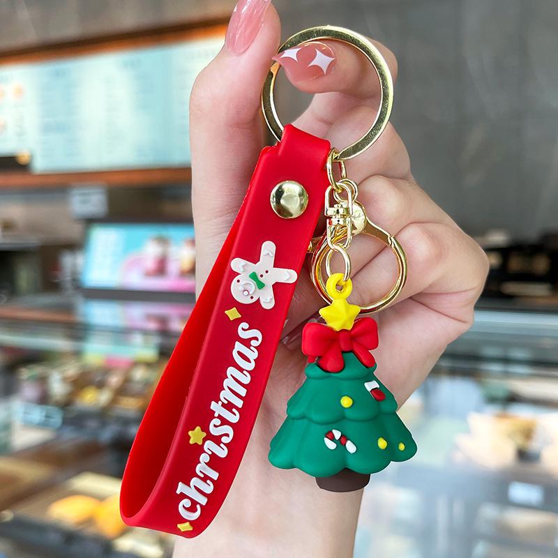 Adorable Snowman Keychain: Cartoon Pendant for Car or Backpack, Perfect Christmas Gift