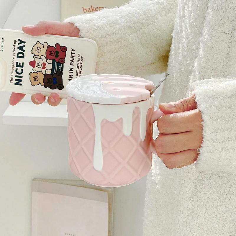 1pc 400ML Biscuit Pattern Coffee Mug With Lid And Spoon Ceramic Coffee Cups Cute Kawaii Water Cup Summer Winter Drinkware Gifts