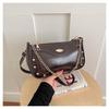 Retro Lightweight Riveted Chain 2026 Fashion Crossbody Baguette Bag