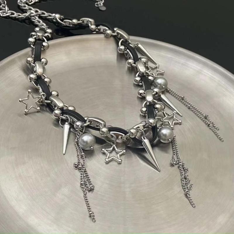 GemChic Women's Necklace Personalized Cool Rivet Beaded Splicing Pendant Necklace Ladies Retro Choker Birthday Christmas Jewelry Gift