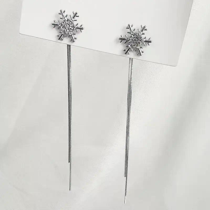 Kolczyki wiszące płatki śniegu w kolorze srebrnym Eleganckie metalowe kolczyki wiszące z łańcuszkiem i frędzlami dla kobiet Biżuteria modowa Prezent na Boże Narodzenie
