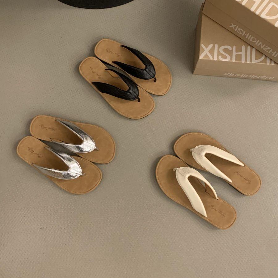 

Korean version of flat-bottomed toe slippers women s outer wear 2025 summer new simple casual one-pedal beach shoes 40 серебряный