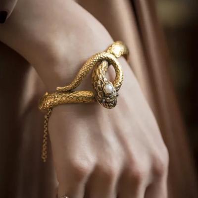 Mittelalterliches Cleopatra Haustier Schlangenarmband Retro Hochwertiges Temperamentsarmband Premium Sense Armband