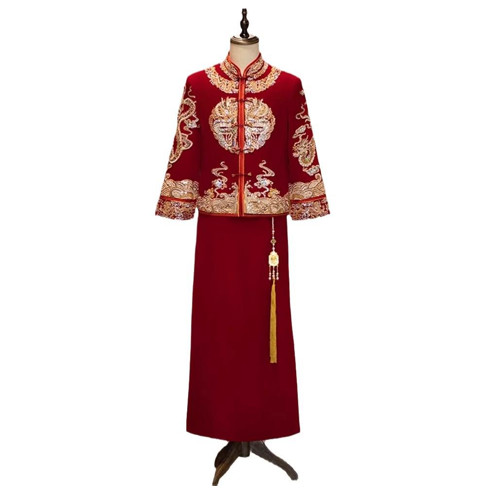 Men's Red Xiuhe Wedding Attire - Retro Chinese Tang Suit Hanfu with Dragon & Phoenix Qipao for Groom. Perfect for Guest Reception & Toasting.