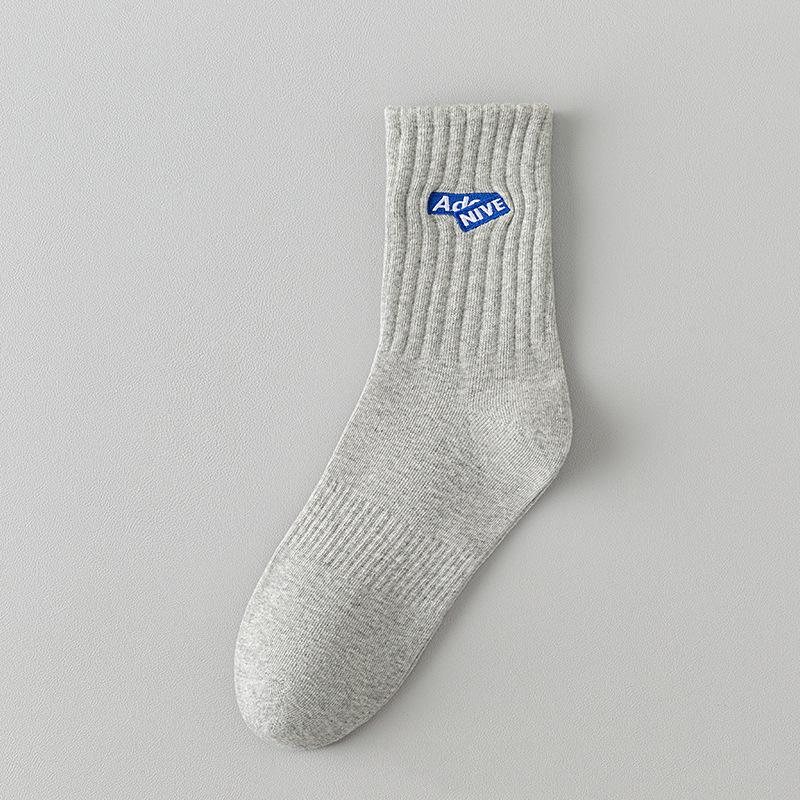 Men's Trendy Mid-Tube Anti-Odor Socks - Campus Sports Basketball, Plus Size, Autumn/Winter Collection.