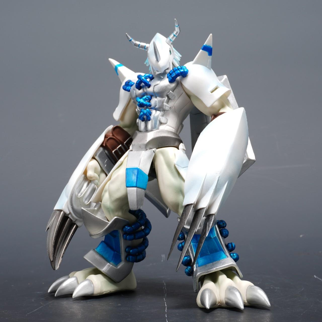 

Anime Digital Monster Digimon White WarGreymon Action figure Toys 20cm no box