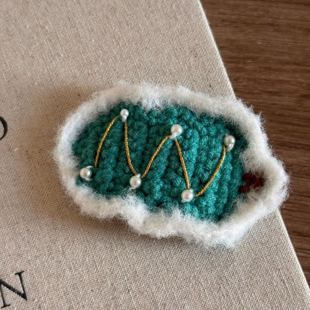 Niedliche Häkel-Haarschleife Weihnachts-Haarspangen Gestrickte Haarnadeln Weihnachtsmann-Haarspangen Schnabelklemme Haarspangen Mädchen-Haarschmuck