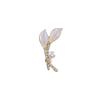 Autumn and winter oil drop tree leaves pearl brooch coat suit jacket accessories simple brooch pin anti-light decoration