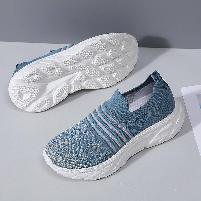 Fashion Plus Size Women's Sneakers Slip On Breathable Flats Casual Shoes Outdoor Lightweight Soft Bottom Non-slip Sports Running Shoes