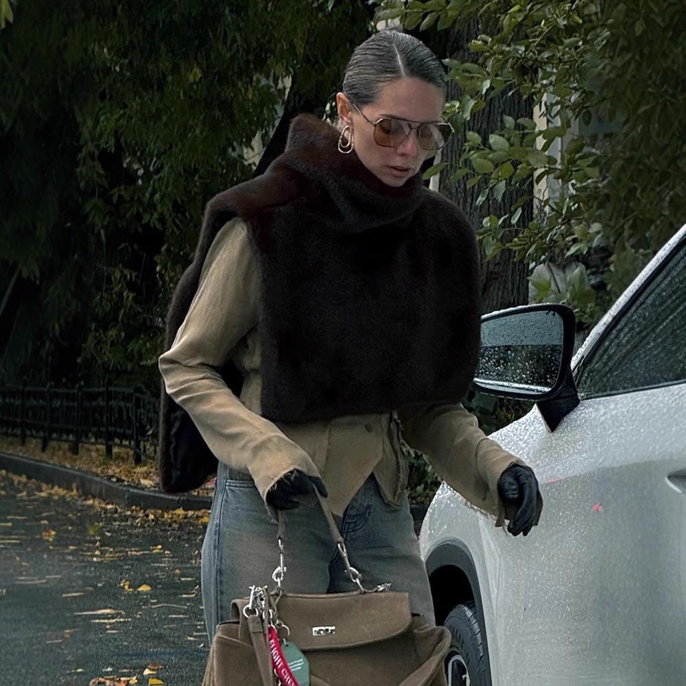 2025 Women's Solid Color Semi-High Neck Sleeveless Furry Top for Autumn & Spring