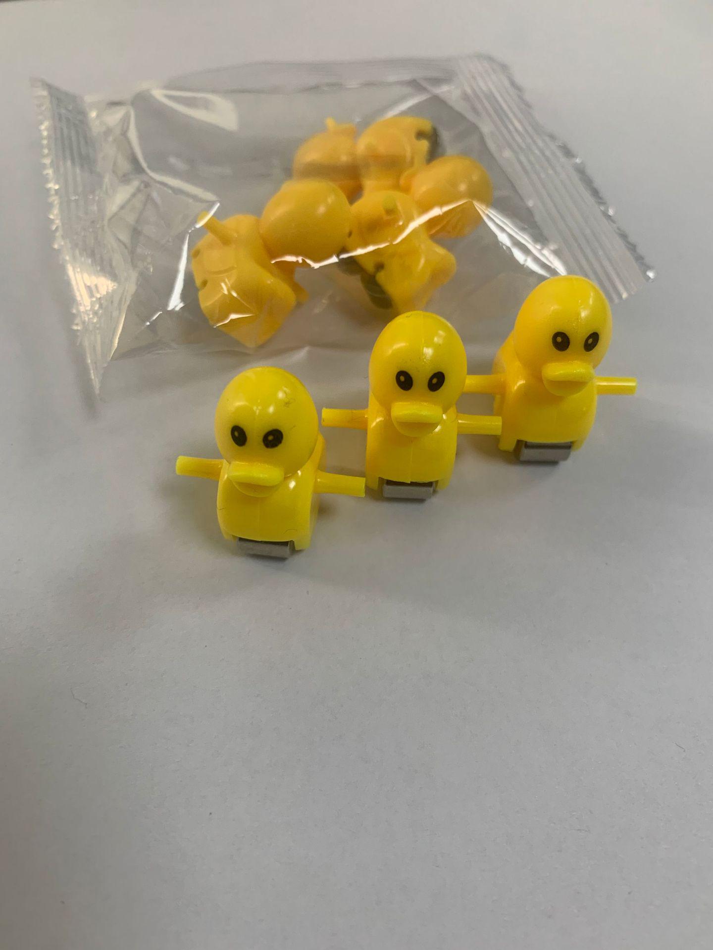 

Интерактивная электрическая игрушка «Маленький желтый утенок, поднимающийся по лестнице», с музыкой - познавательная и увлекательная для детей