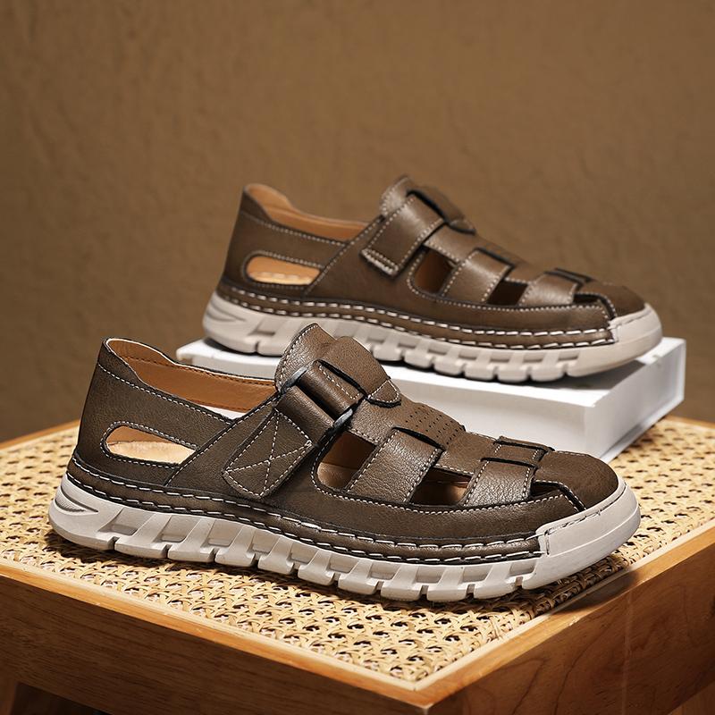 Fashion High Quality Leather Men Casual Sandals Breathable Male Summer Flats Stylish Beach Vacation Shoes Comfortable Hollow Out Loafers