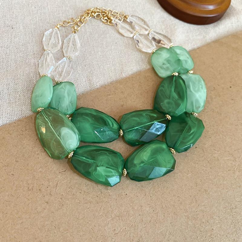 Irregular acrylic beaded double-layer necklace, dopamine personality exaggerated collarbone chain, niche design sense item decoration for women