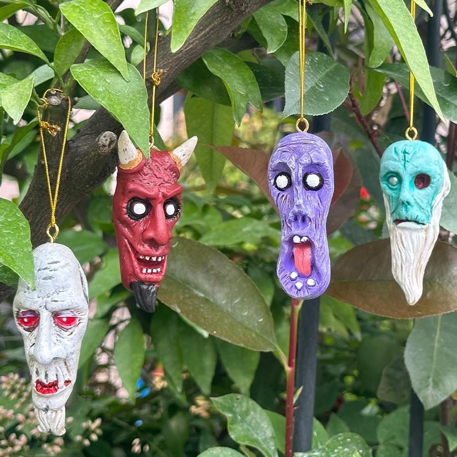 Spooky Resin Vampire Figurine Set Perfect For Halloween Themed Home Decorations